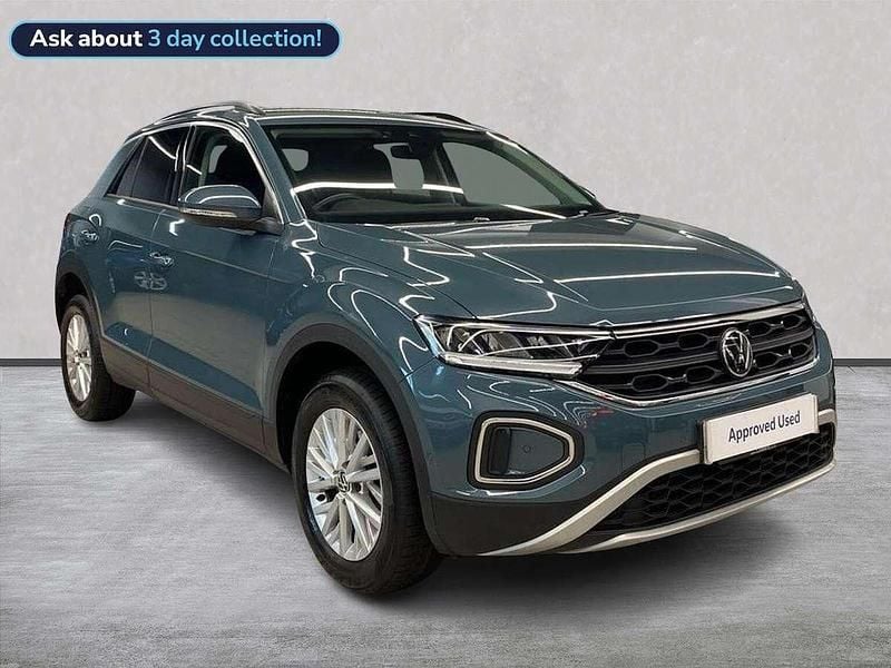 Blue Used 2023 VW T-Roc Life SUV | £23,152 (Fair price) - Image 1/4