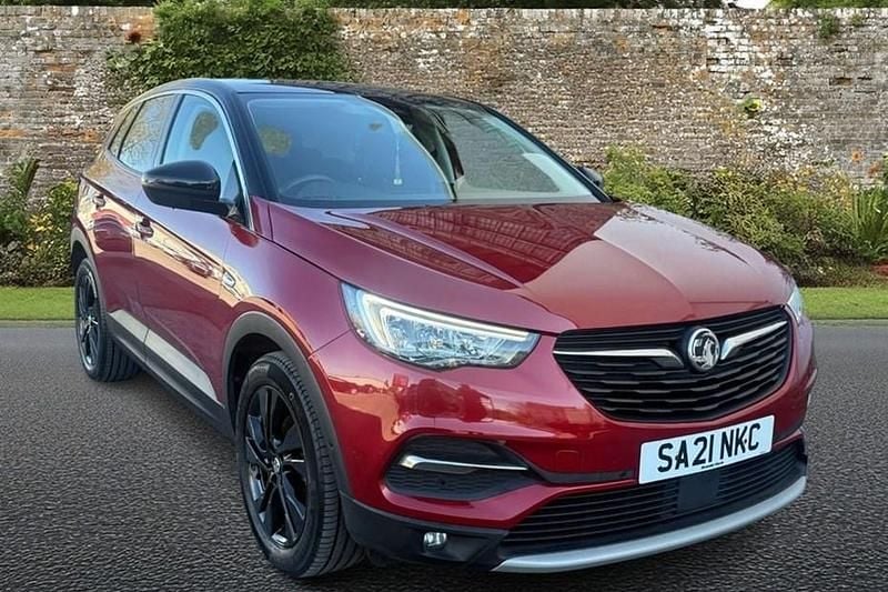 Used Vauxhall Grandland X SRi 130 HP (95 kW) 2021 Red SUV
