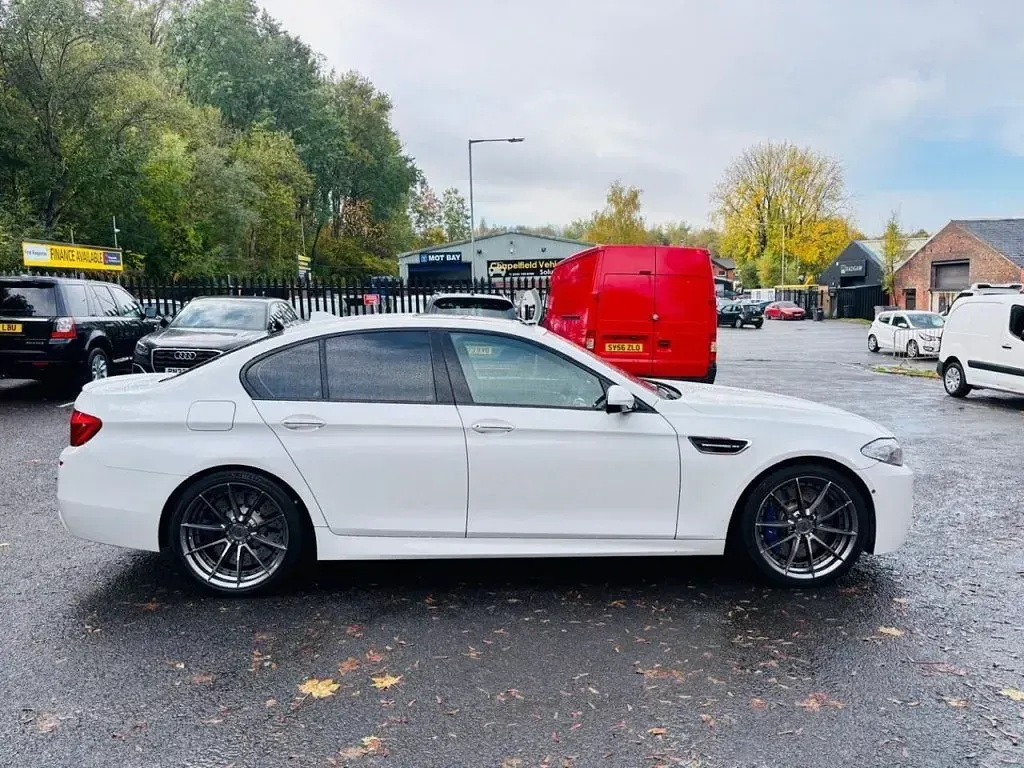 Used BMW M5 M Performance 2011 White Sedan