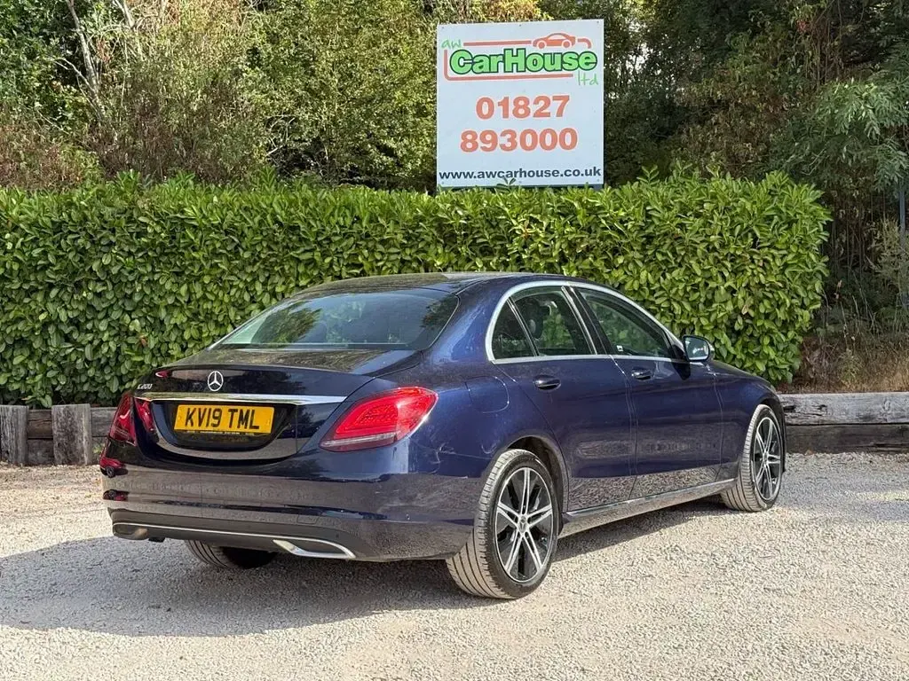 Used Mercedes C200 181 HP (133 kW) 2019 Blue Sedan