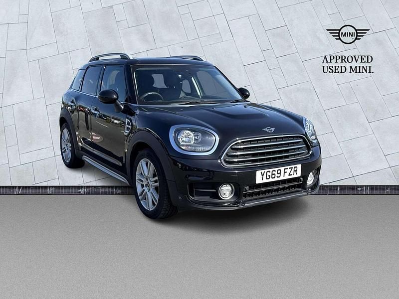 Used Mini Cooper D Countryman Exclusive 148 HP (108 kW) 2019 Black SUV