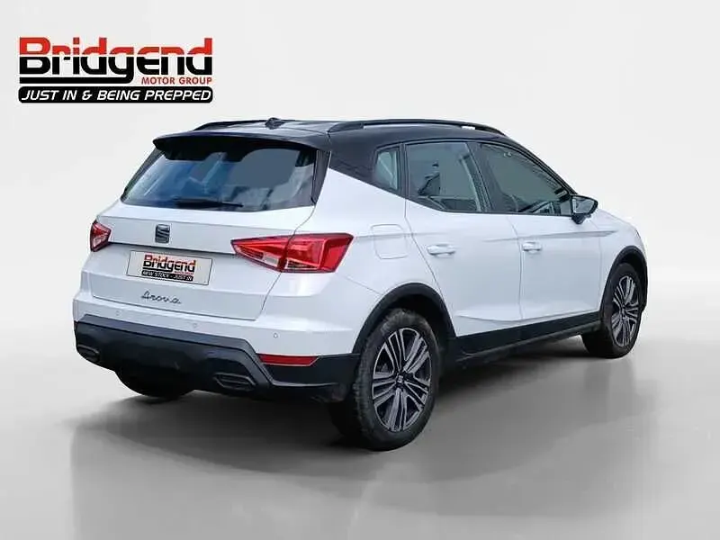 Used Seat Arona SE Technology 2022 White SUV
