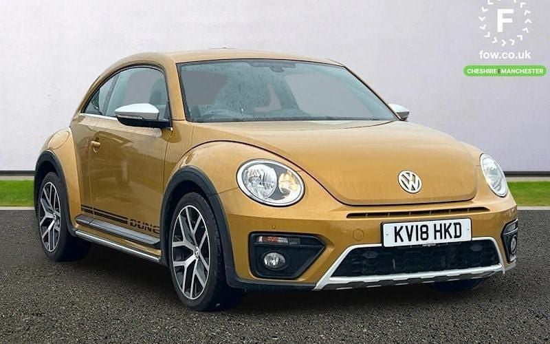 Usado VW Beetle Dune 105 HP (77 kW) 2017 Amarelo Citadino