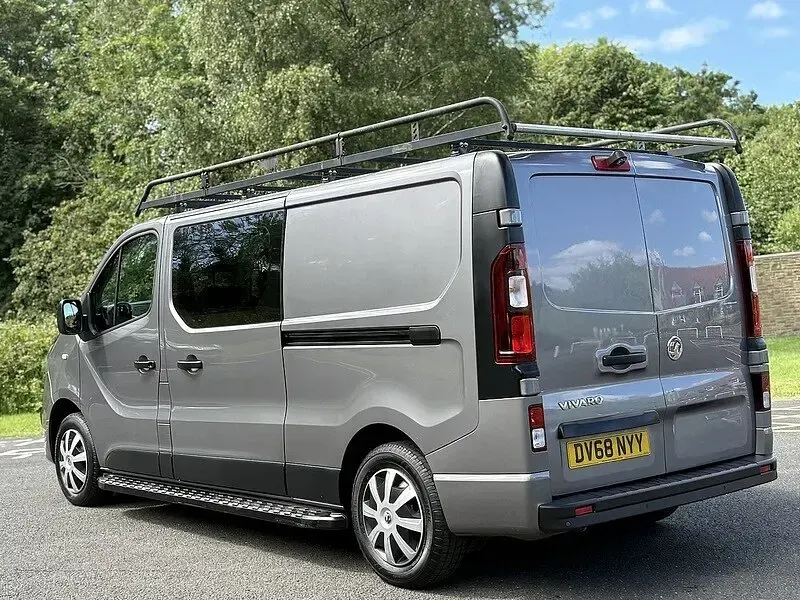 Used Vauxhall Vivaro Sportive 120 HP (88 kW) 2018 Grey