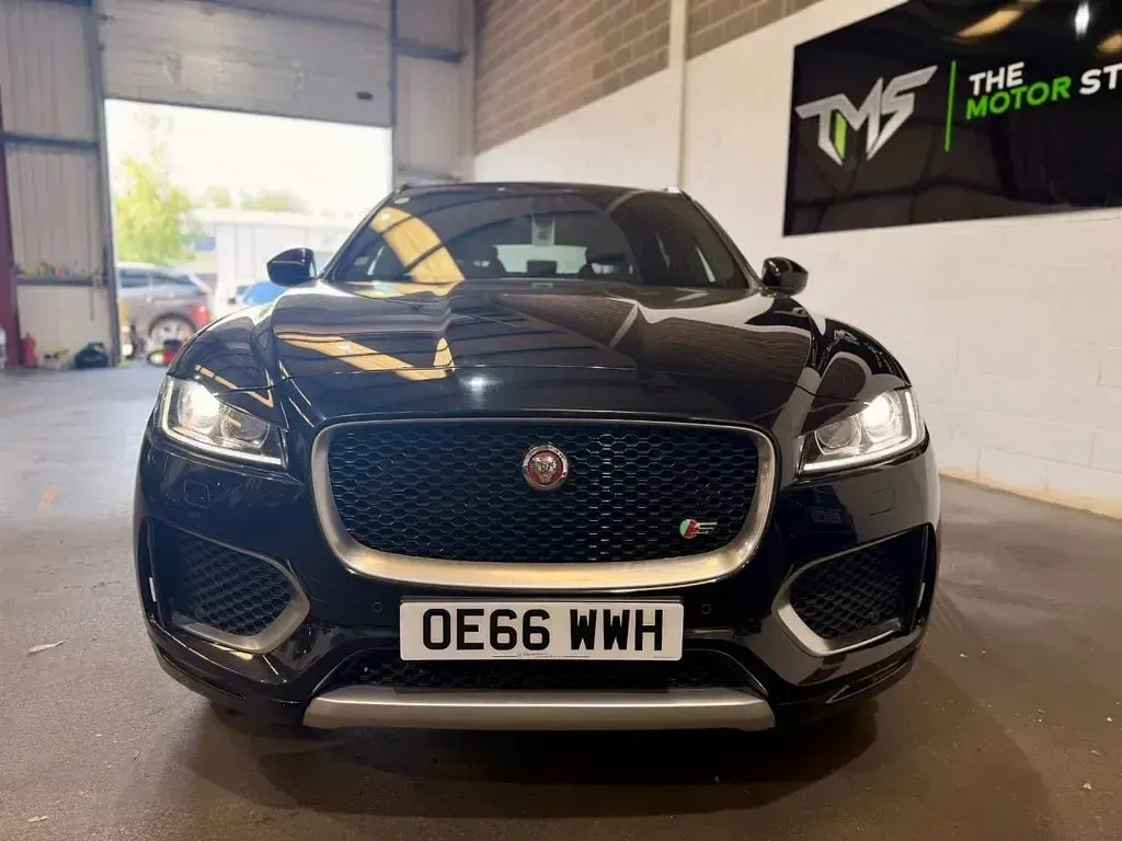 Used Jaguar F-Pace S 300 HP (220 kW) 2016 Black SUV