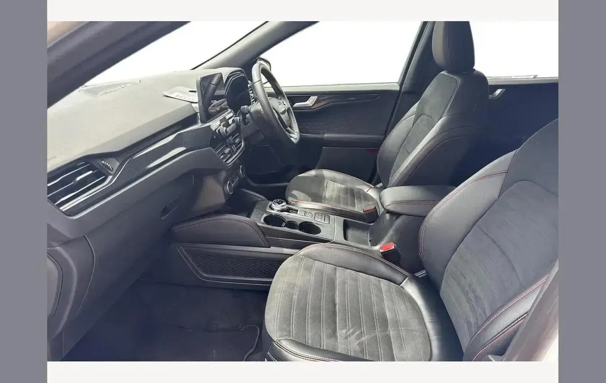 Used Ford Kuga ST-Line 225 HP (165 kW) 2021 White SUV