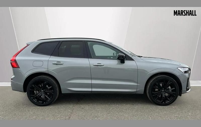 Used Volvo XC60 Plus 250 HP (183 kW) 2025 Grey SUV