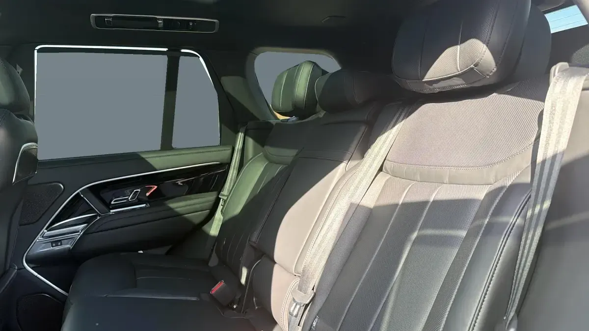 Used Land Rover Range Rover Autobiography 350 HP (257 kW) 2026 Other SUV