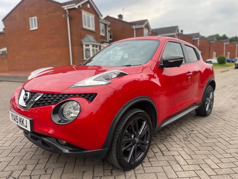Red Used 2015 Nissan Juke Tekna SUV | £3,795 (Fair price) - Image 1/4