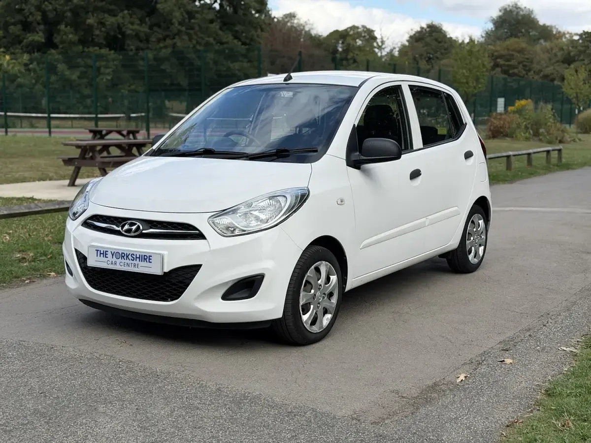 Used Hyundai i10 Classic 2014 White Hatchback