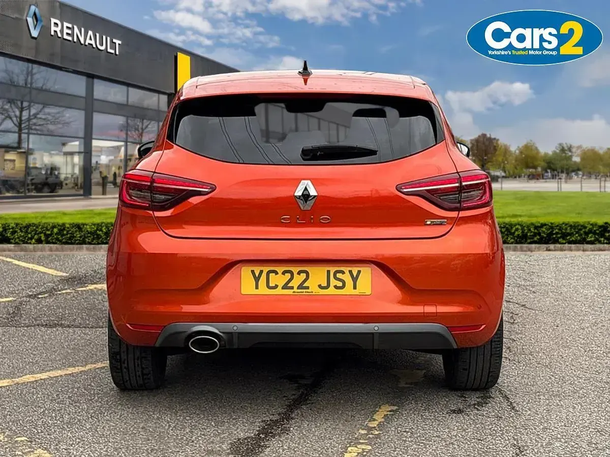 Used Renault Clio V RS Line 90 HP (66 kW) 2022 Orange Hatchback
