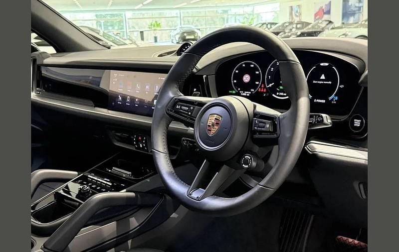 New Porsche Cayenne Black Edition 464 HP (341 kW) 2025 White SUV
