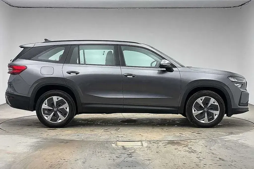 Used Skoda Kodiaq SE 200 HP (147 kW) 2026 Grey SUV