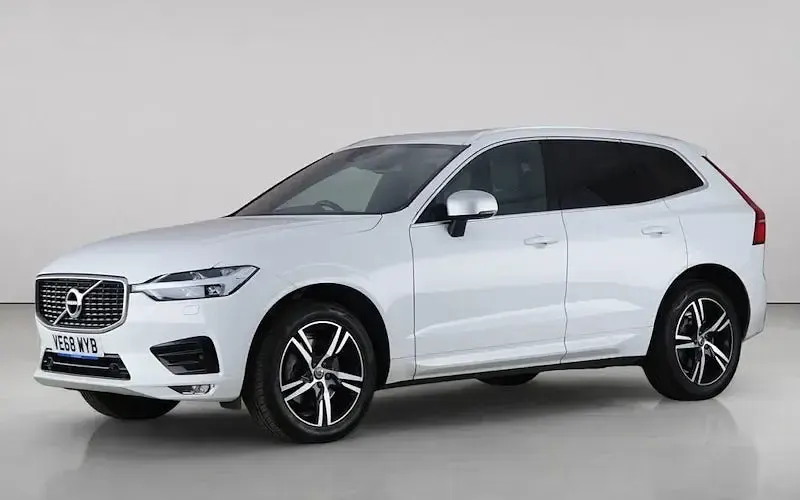 Used Volvo XC60 R-Design 190 HP (139 kW) 2018 White SUV