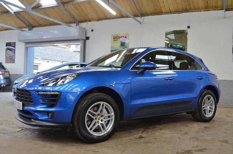 Used Porsche Macan S 335 HP (246 kW) 2018 Blue SUV