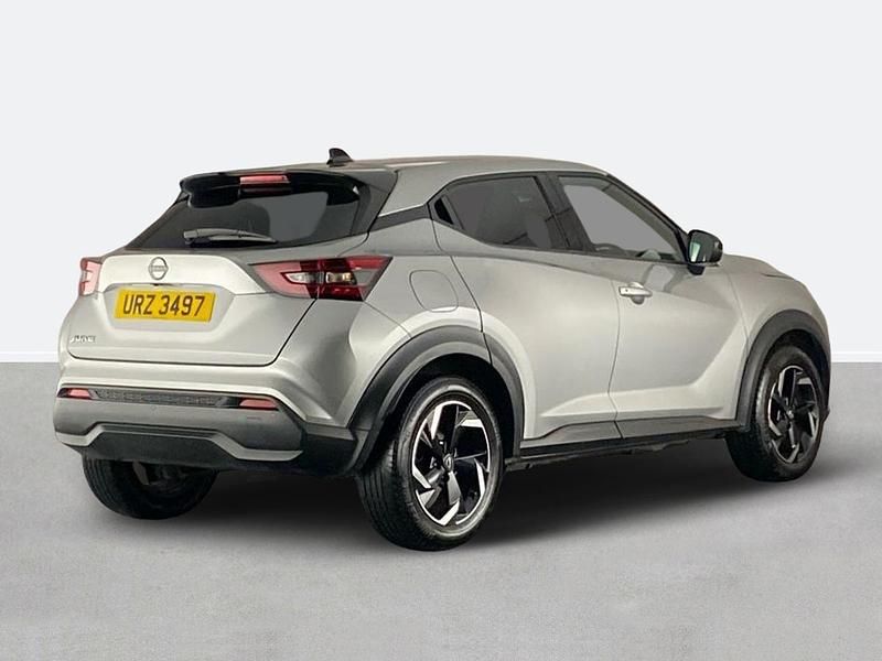 Used Nissan Juke N-Connecta 114 HP (83 kW) 2023 Silver SUV