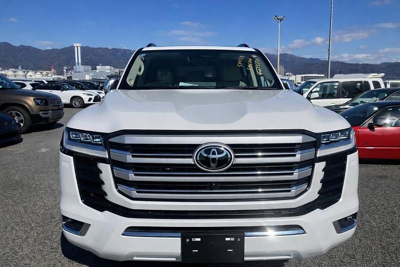 New Toyota Land Cruiser 2025 White SUV