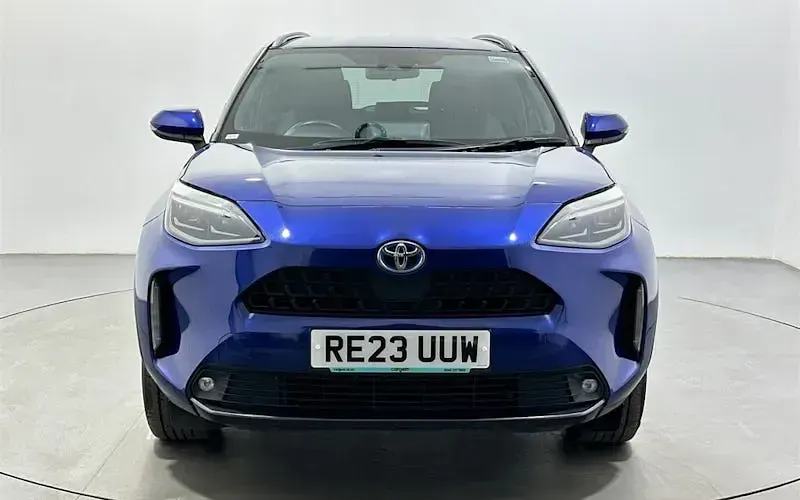 Second-hand Toyota Yaris Hybrid Design 116 CP (85 kW) 2026 Break