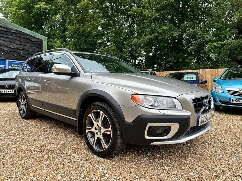 Gold Used 2013 Volvo XC70 SE Lux SUV | £7,495 (Good price) - Image 1/4