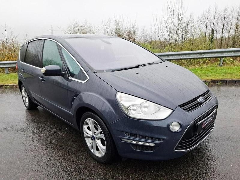 Used Ford S-MAX Titanium 163 HP (119 kW) 2013 Grey MPV