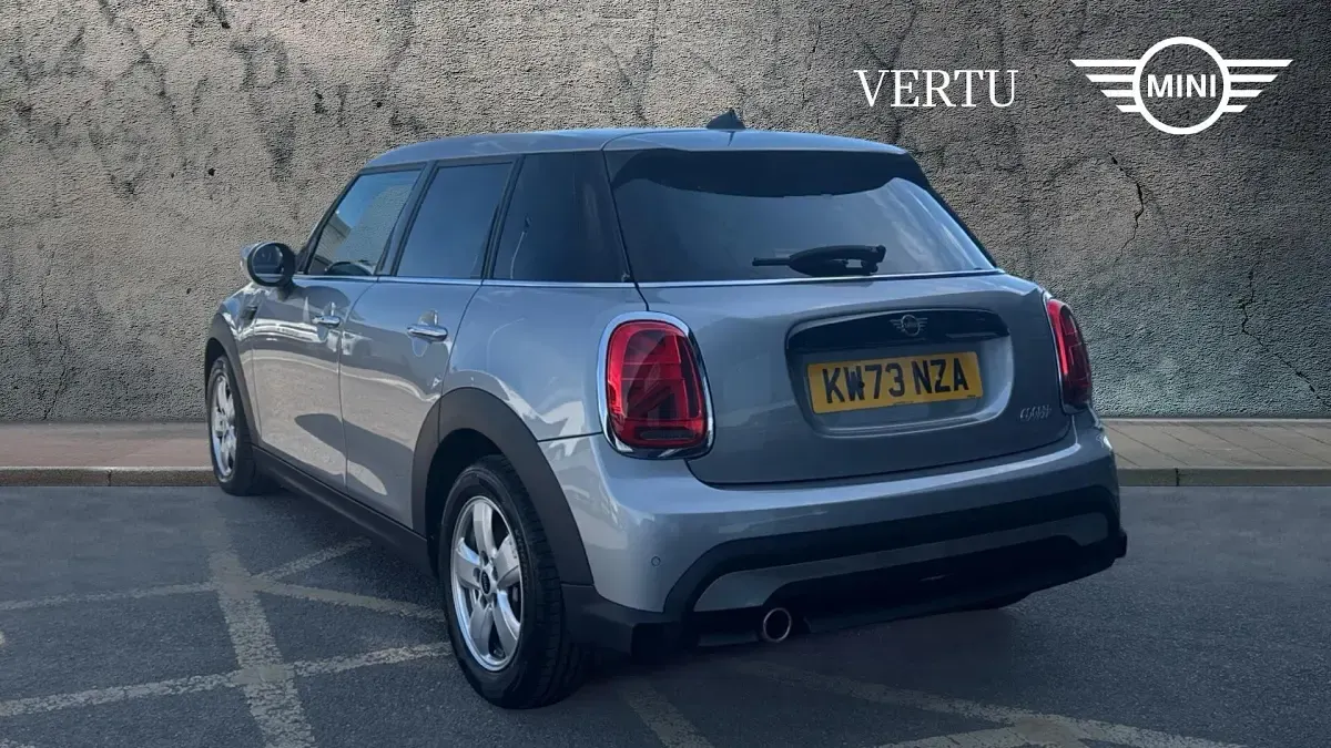 Used Mini Cooper Classic 136 HP (100 kW) 2022 Silver Hatchback