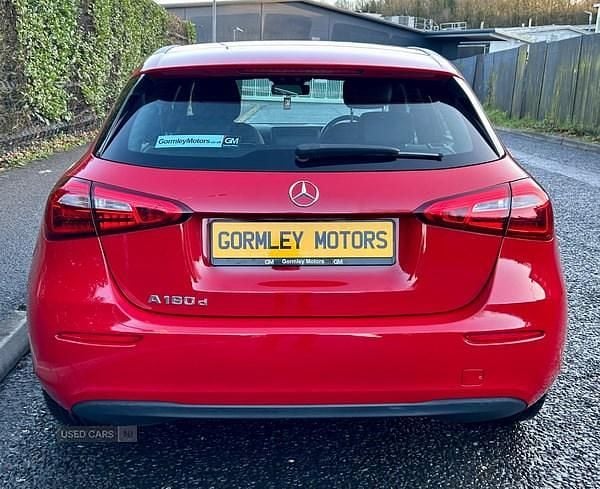 Used Mercedes A180 SE 2019 Red Hatchback