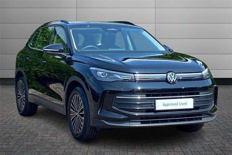 Black Used 2025 VW Tiguan S SUV | £28,695 (Super price) - Image 1/4