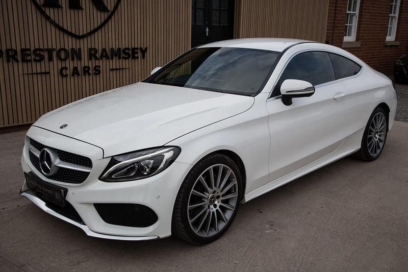 Used Mercedes C220 AMG line 170 HP (125 kW) 2018 White Coupe