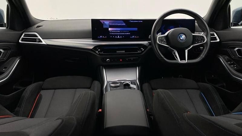 Used BMW 330e M Sport 288 HP (211 kW) 2025 Blue