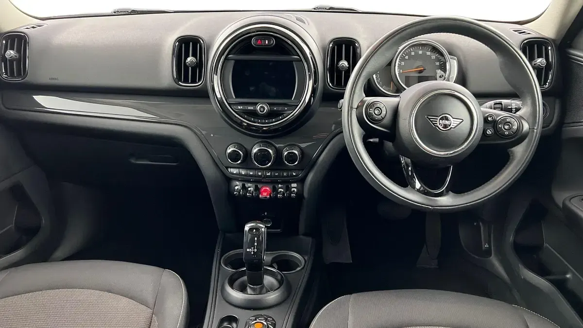 Used Mini Cooper Countryman Classic 134 HP (98 kW) 2019 Grey SUV