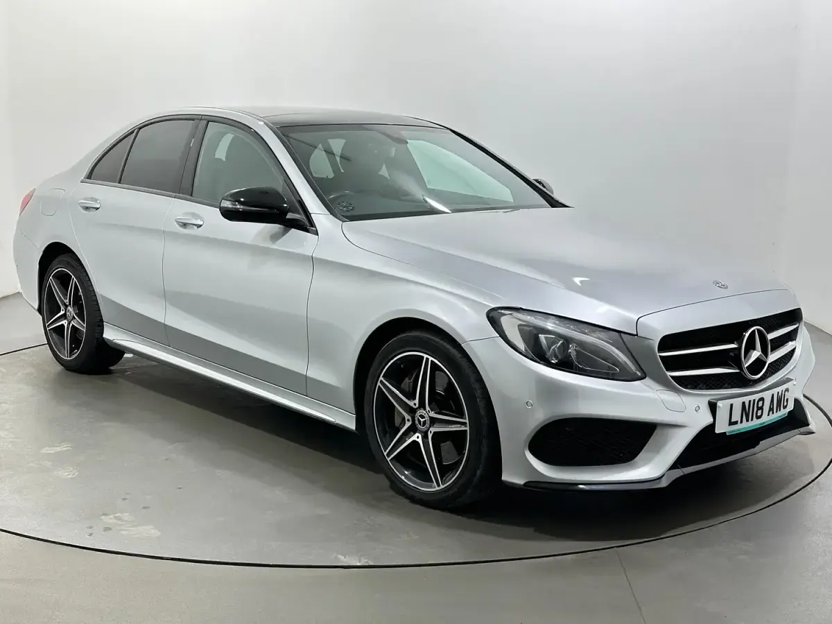 Used Mercedes C250 AMG Line Premium 204 HP (150 kW) 2018 Sedan
