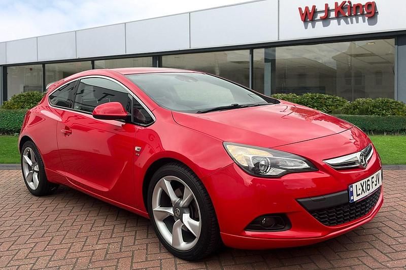 Power red Used 2016 Vauxhall Astra GTC SRi Coupe | £7,295 (Fair price) - Image 1/3