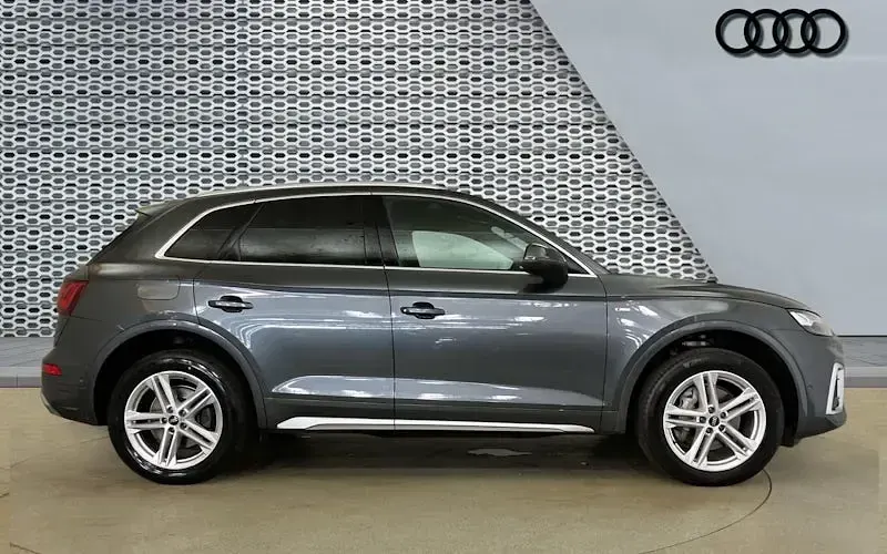 Used Audi Q5 S-Line 204 HP (150 kW) 2024 SUV