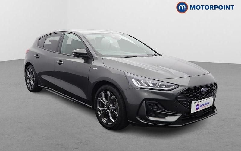 Used 2021 Ford Focus ST-Line Hatchback | £14,949 (Fair price) - Image 1/4