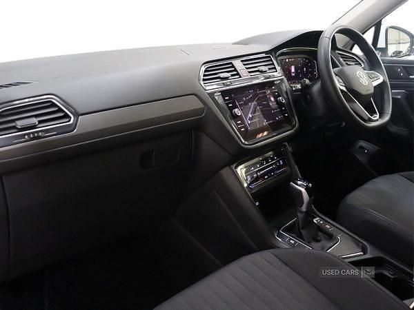 Used VW Tiguan Allspace Life 150 HP (110 kW) 2024 White SUV