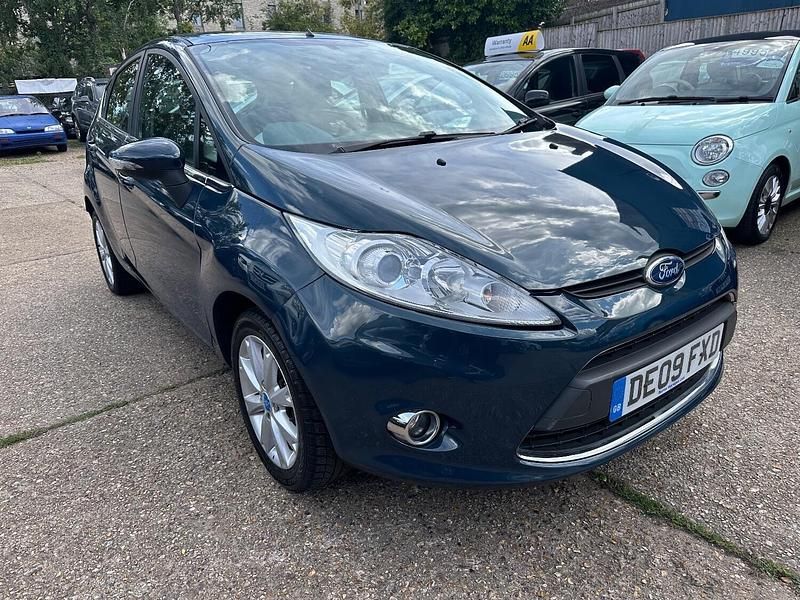 Used Ford Fiesta Zetec 2009 Green Hatchback