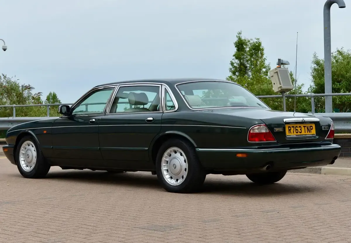 Used Jaguar XJ Sovereign 1998 Green Sedan