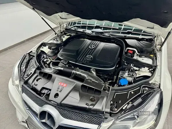 Used Mercedes E220 AMG line 174 HP (127 kW) 2015 White Coupe