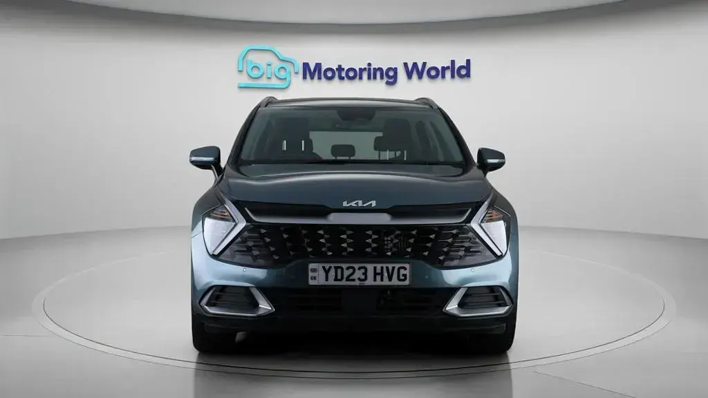 Usado Kia Sportage 148 HP (108 kW) 2023 Cinzento SUV