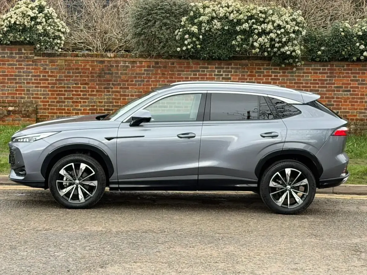 Used MG HS Trophy 167 HP (122 kW) 2024 Grey SUV