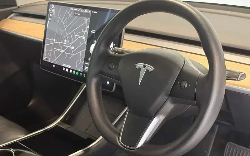 Used Tesla Model 3 Long Range AWD 258 kW (351 HP) 2023 Sedan
