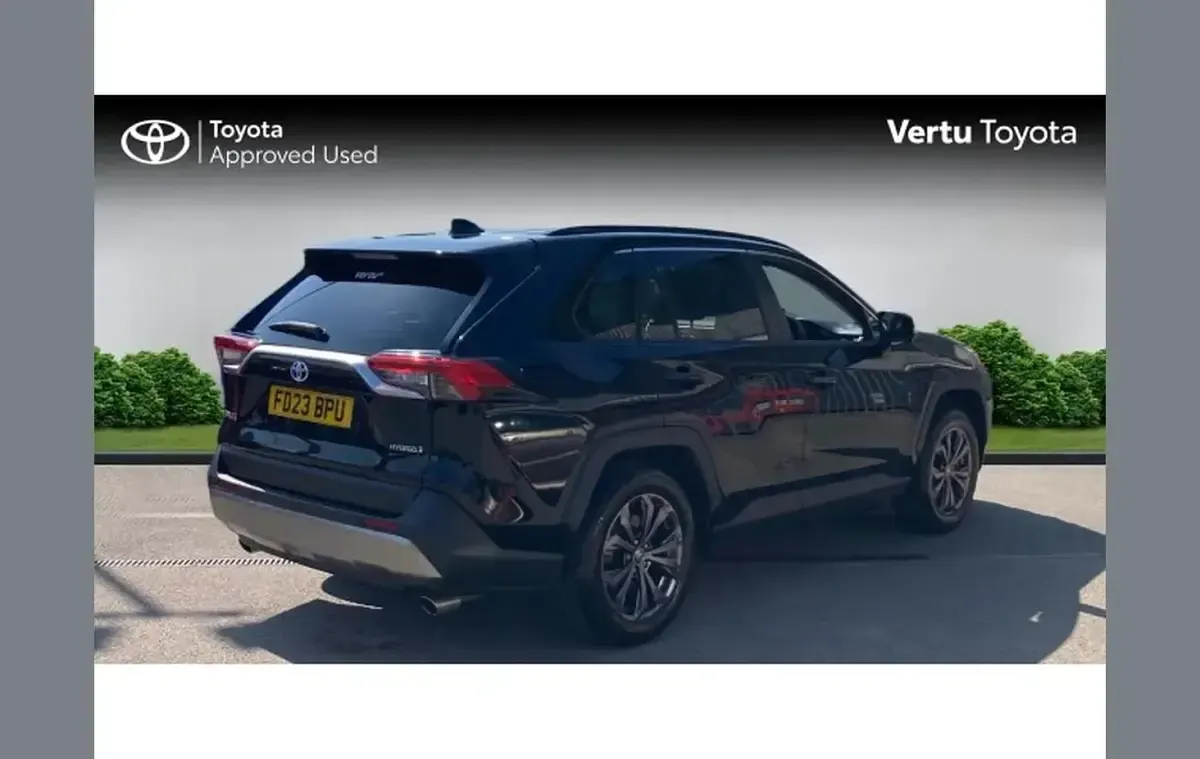 Used Toyota RAV4 Hybrid Design 214 HP (157 kW) 2023 Black SUV