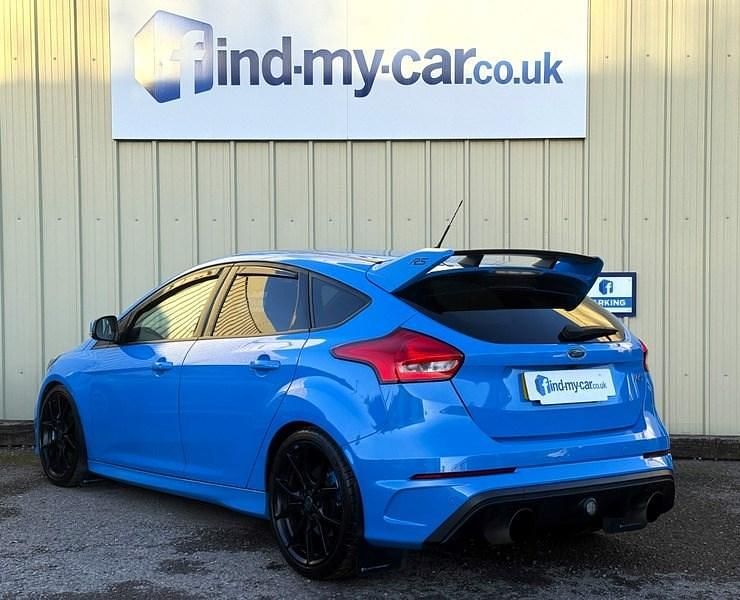 Used Ford Focus RS 350 HP (257 kW) 2017 Blue Hatchback
