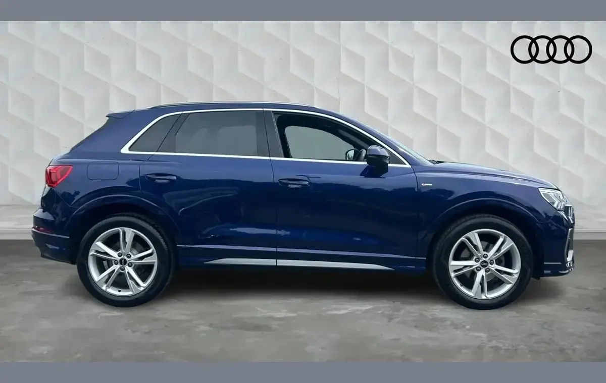 Used Audi Q3 S-Line 150 HP (110 kW) 2023 Blue SUV