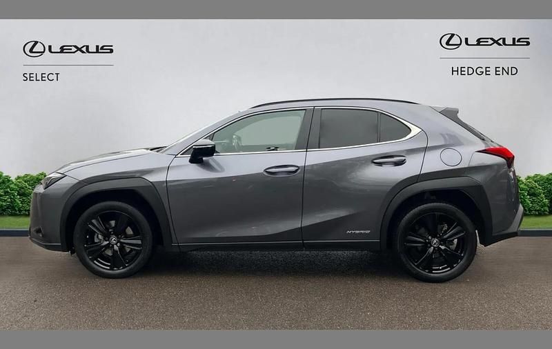 Used Lexus UX 250h 180 HP (132 kW) 2022 Grey SUV