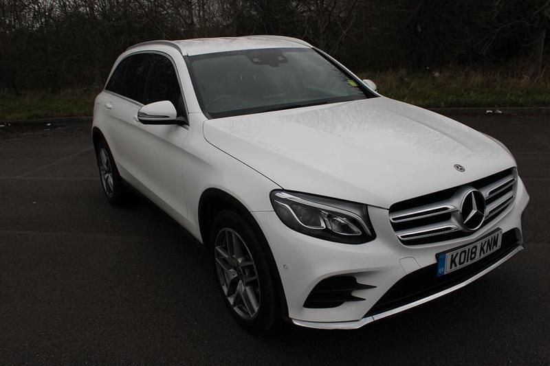 Used Mercedes GLC250 AMG line 204 HP (150 kW) 2018 White Estate