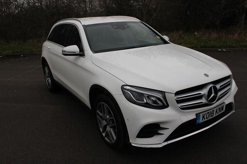 Used Mercedes GLC250 AMG line 2018 White Estate