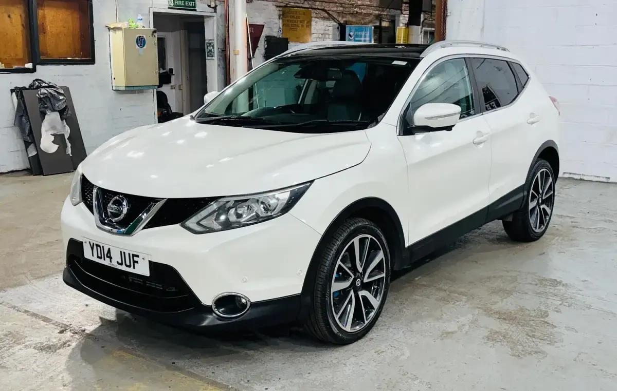 Used Nissan Qashqai Tekna 130 HP (95 kW) 2014 White SUV