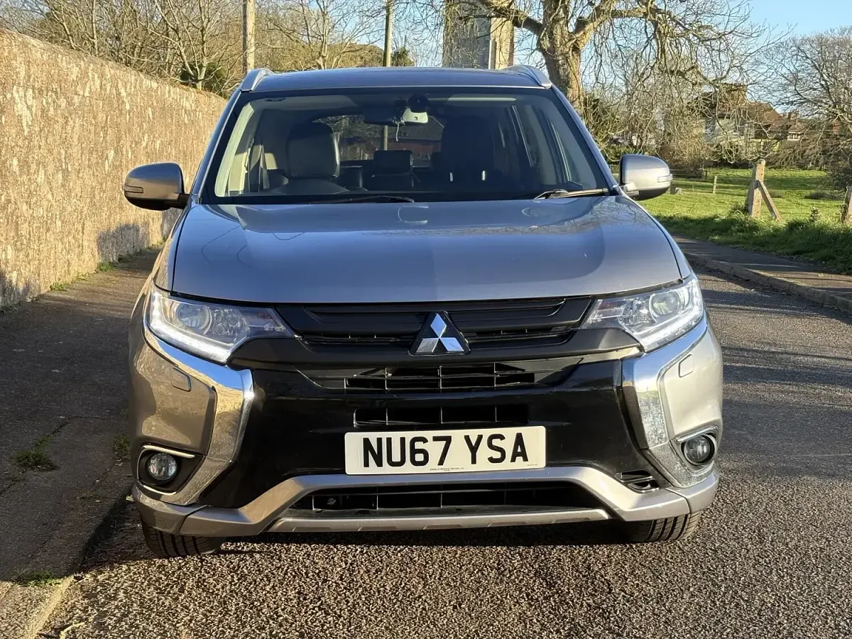 Used Mitsubishi Outlander P-HEV 2018 Grey Estate