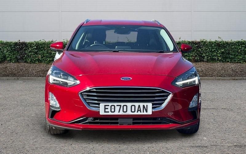 Used Ford Focus Titanium X 125 HP (91 kW) 2020 Red Estate